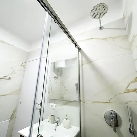 Apartament Wanted 673 *